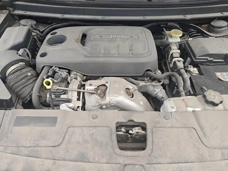 Jeep Grand Commander — миниатюра 10