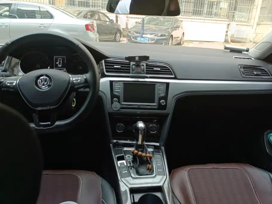 Volkswagen Lamando — миниатюра 12