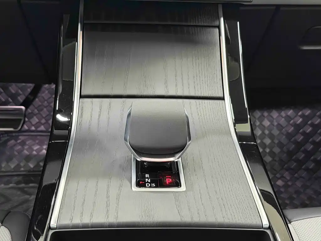 Land Rover Evoque — миниатюра 9