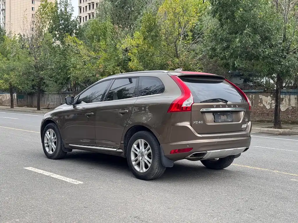 Volvo XC60 — миниатюра 12