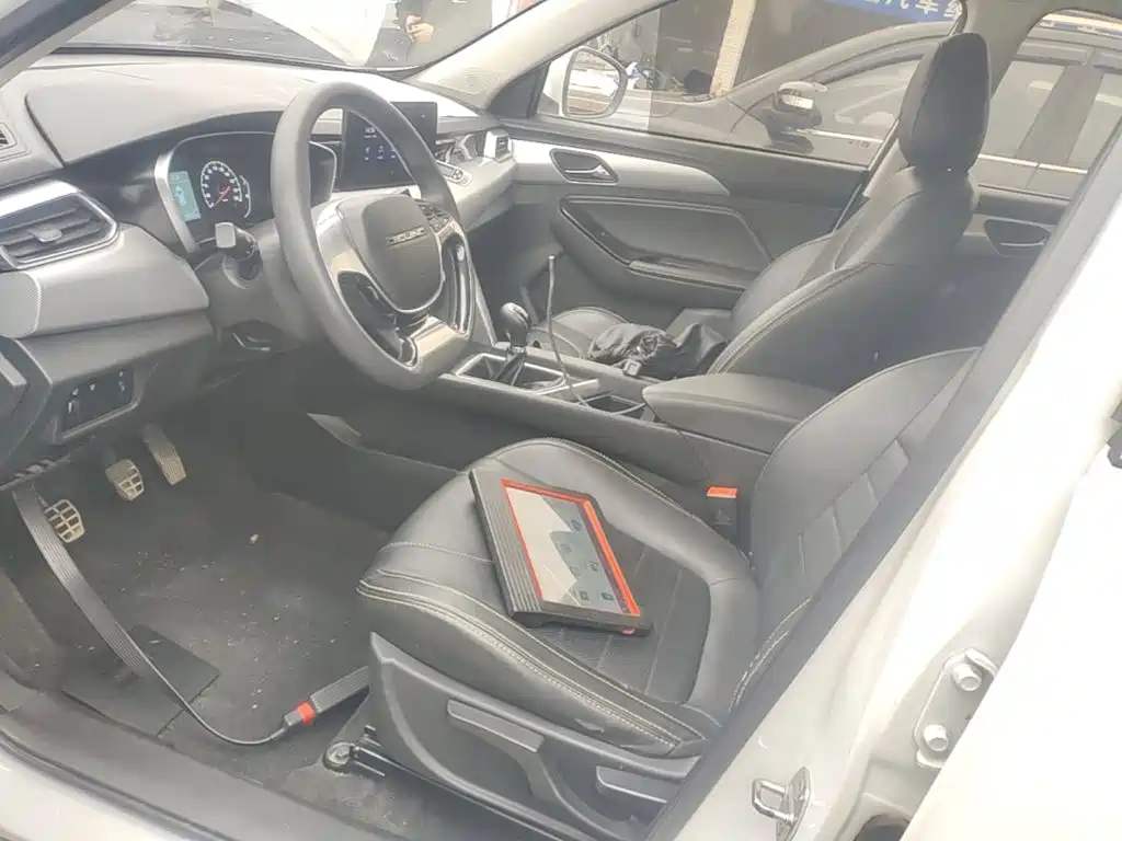 BAIC X3 — миниатюра 15