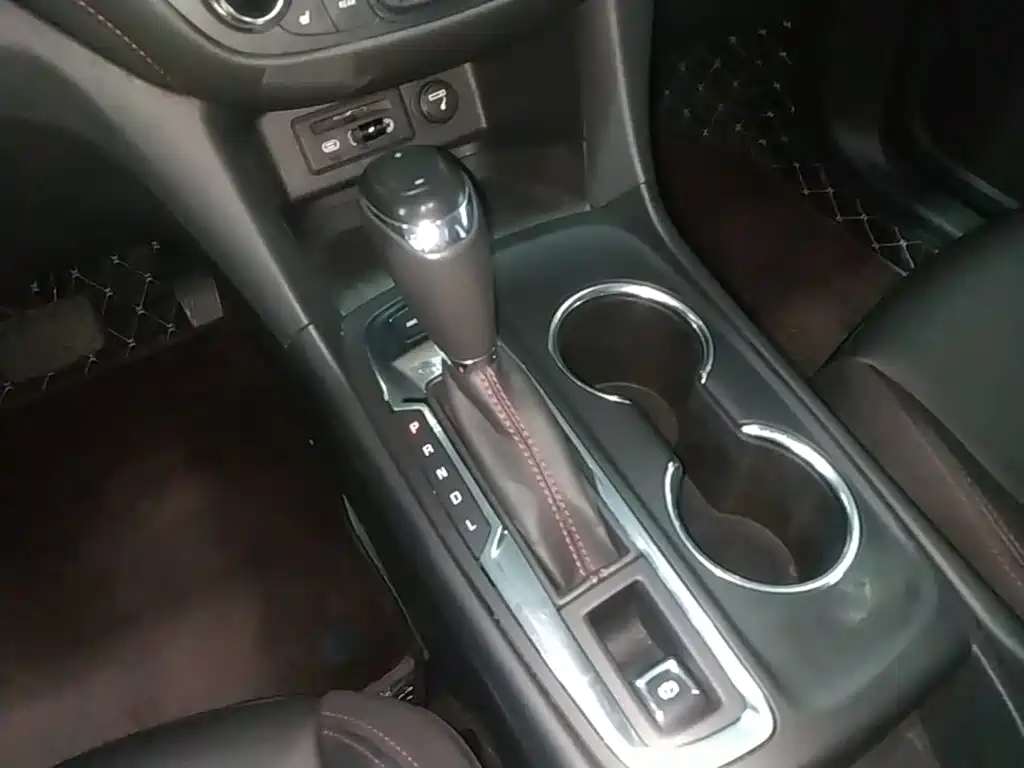 Chevrolet Equinox — миниатюра 14