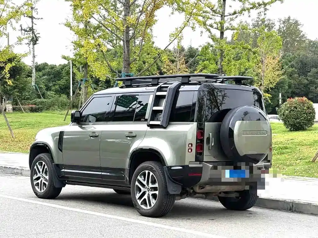 Land Rover Defender 2022 — фото 7