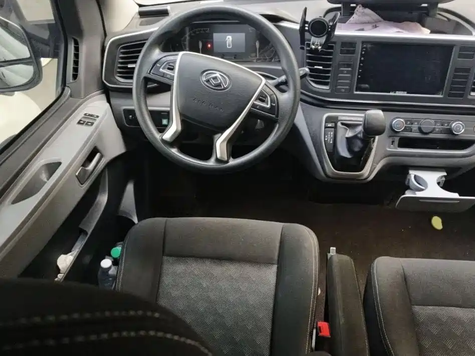 MAXUS V80 — миниатюра 14