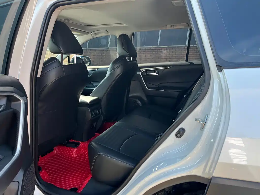 Toyota Wildlander — миниатюра 14