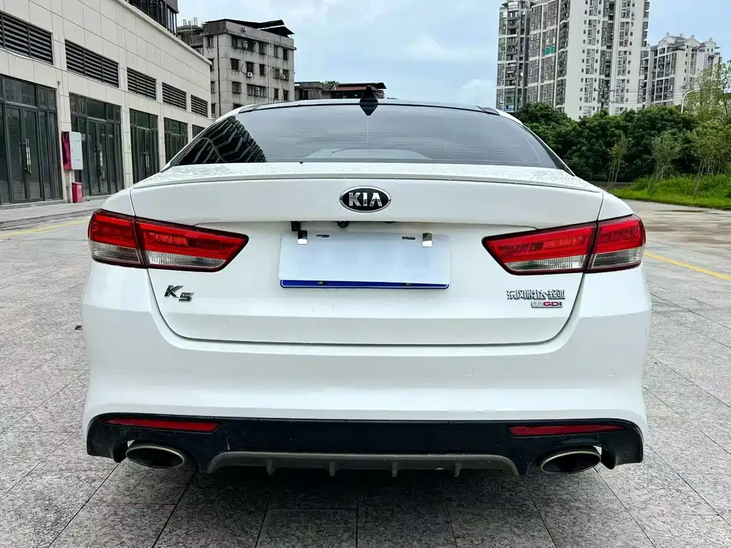 Kia K5 — миниатюра 8