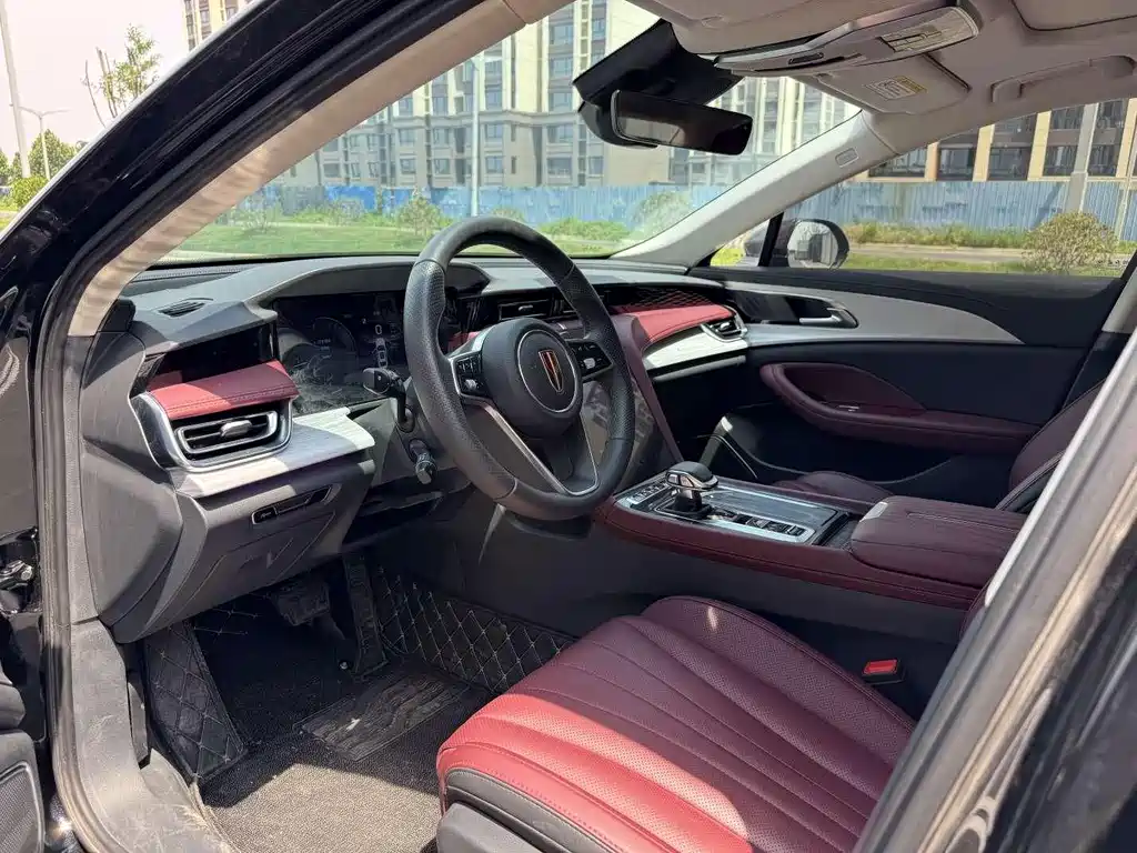 Hongqi H5 2025 2.0T AT