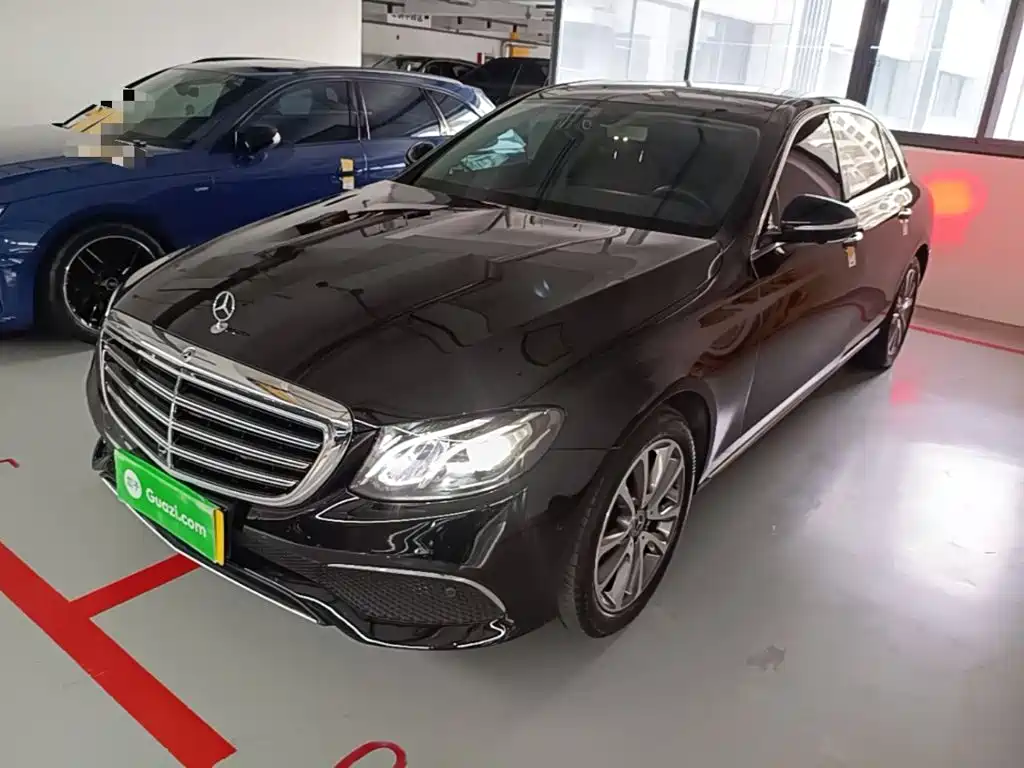 Mercedes-Benz E-Class — миниатюра 2