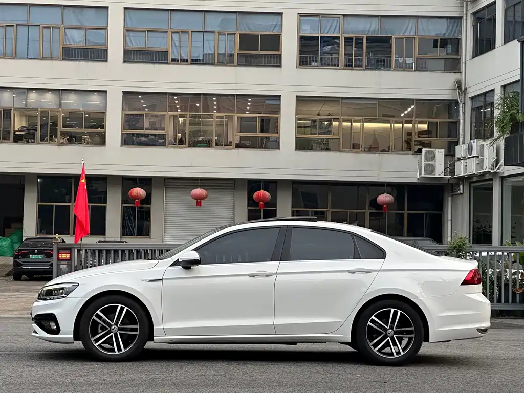 Volkswagen Lamando — миниатюра 4