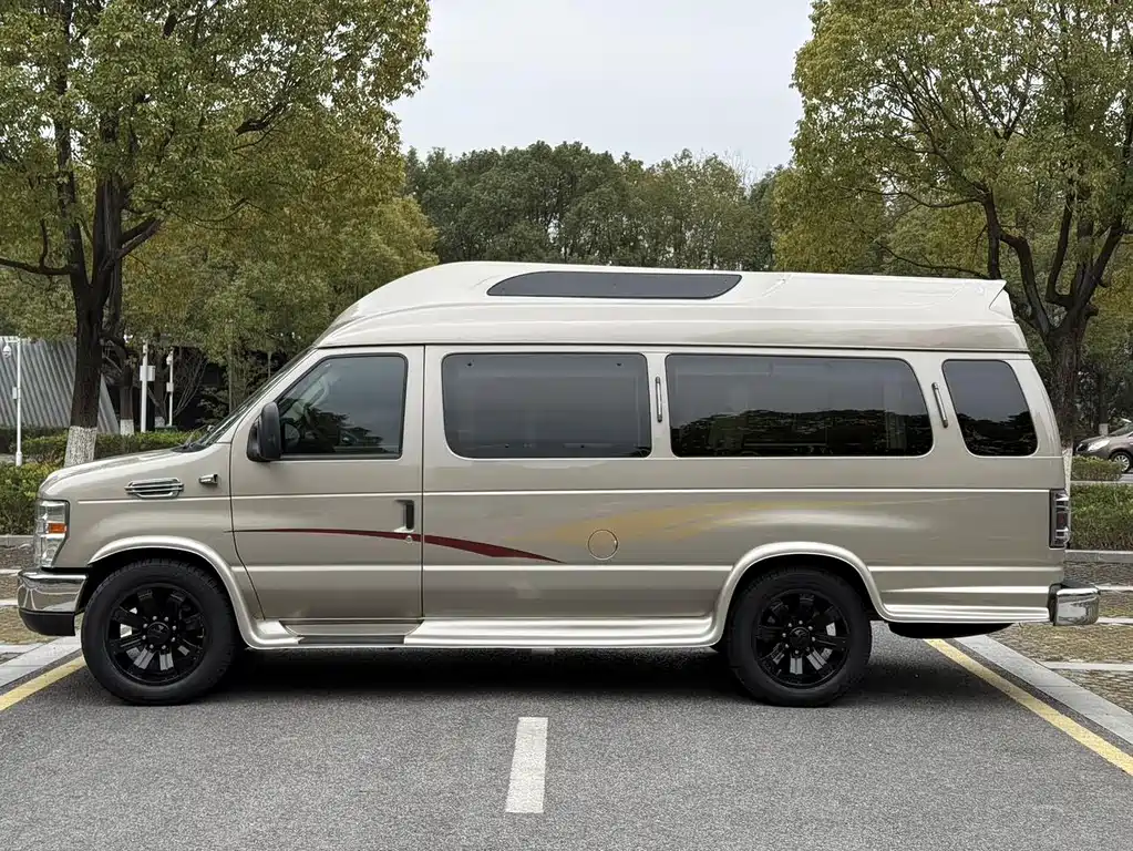 Ford E350 2011 5.4L