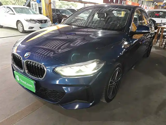 BMW 1 SERIES