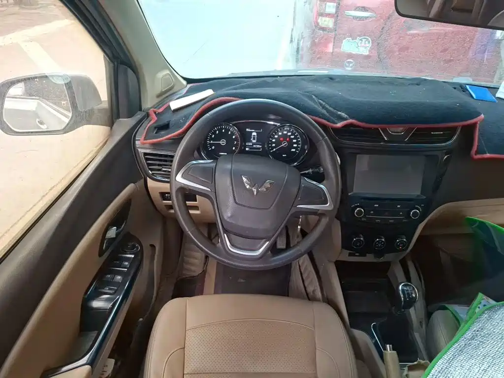 Wuling Hongguang — миниатюра 6
