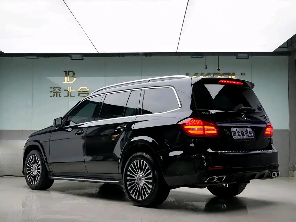 Mercedes-Benz GLS — миниатюра 22