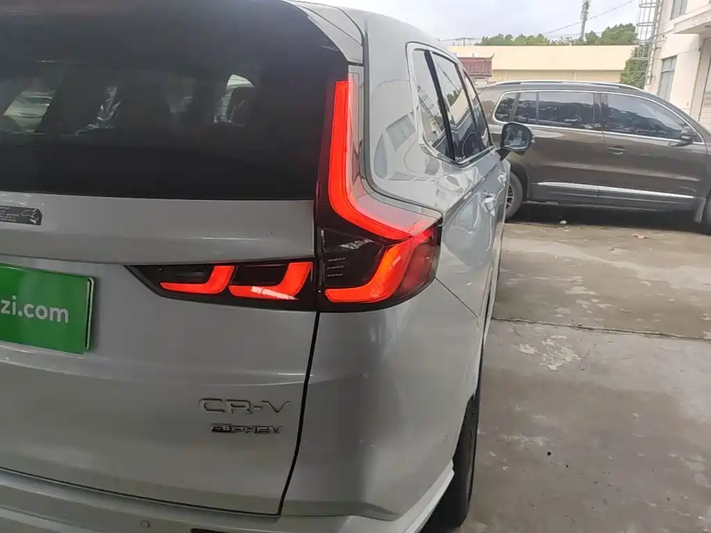 Honda CR-V PHEV — миниатюра 8
