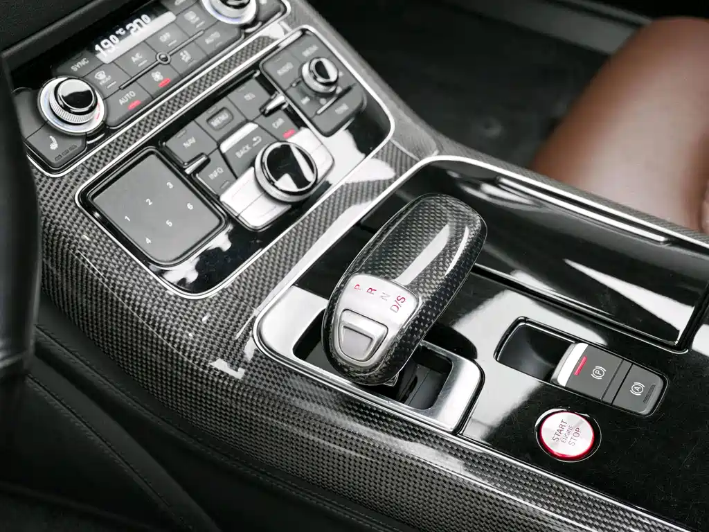 Audi S8 — миниатюра 19