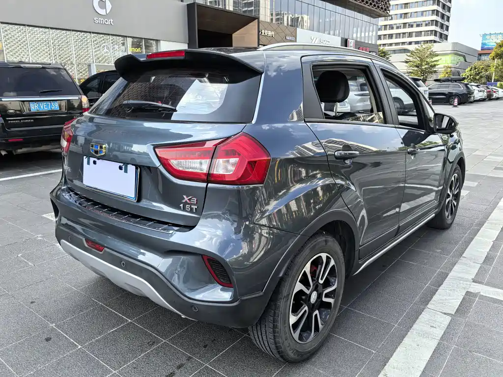 Geely Vision X3 — миниатюра 5