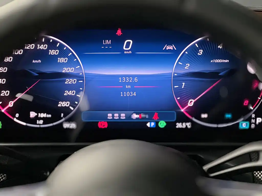 Mercedes-Benz C-Class — миниатюра 8
