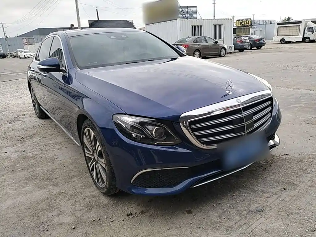 Mercedes-Benz E-Class — миниатюра 4