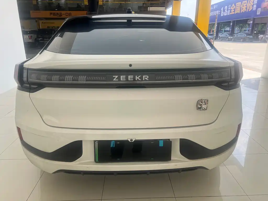 Zeekr 001 — миниатюра 10