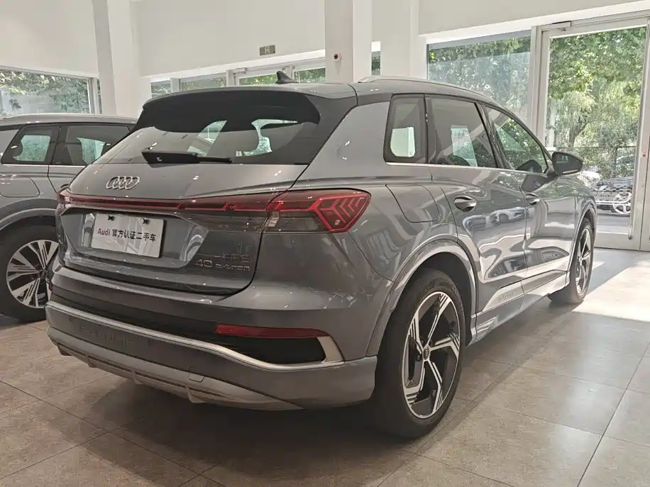 Audi Q4 e-tron — миниатюра 18