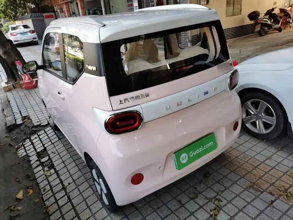 Wuling MINIEV — миниатюра 5