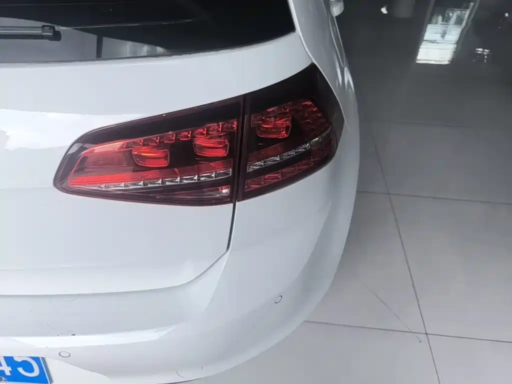 Volkswagen Golf — миниатюра 8