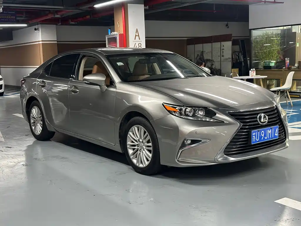 Lexus ES 2015 200 Elite