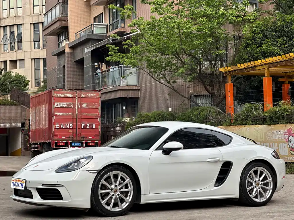 Porsche 718 2017