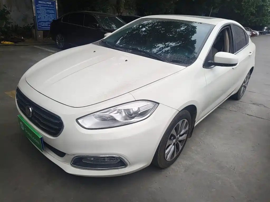Fiat Viaggio 2015
