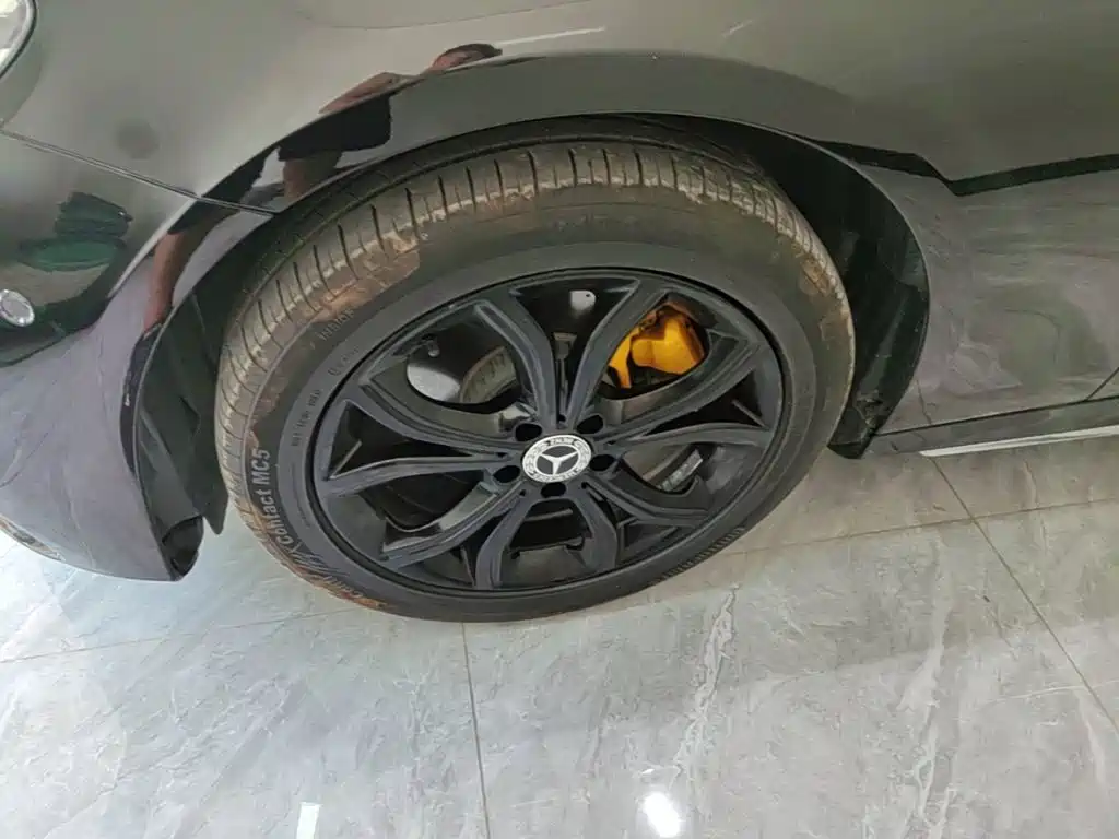 Mercedes-Benz E-Class — миниатюра 23