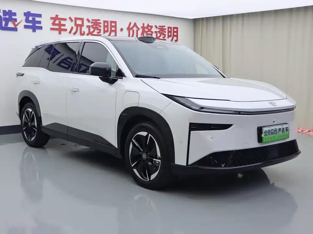 Toyota bZ3X — миниатюра 2