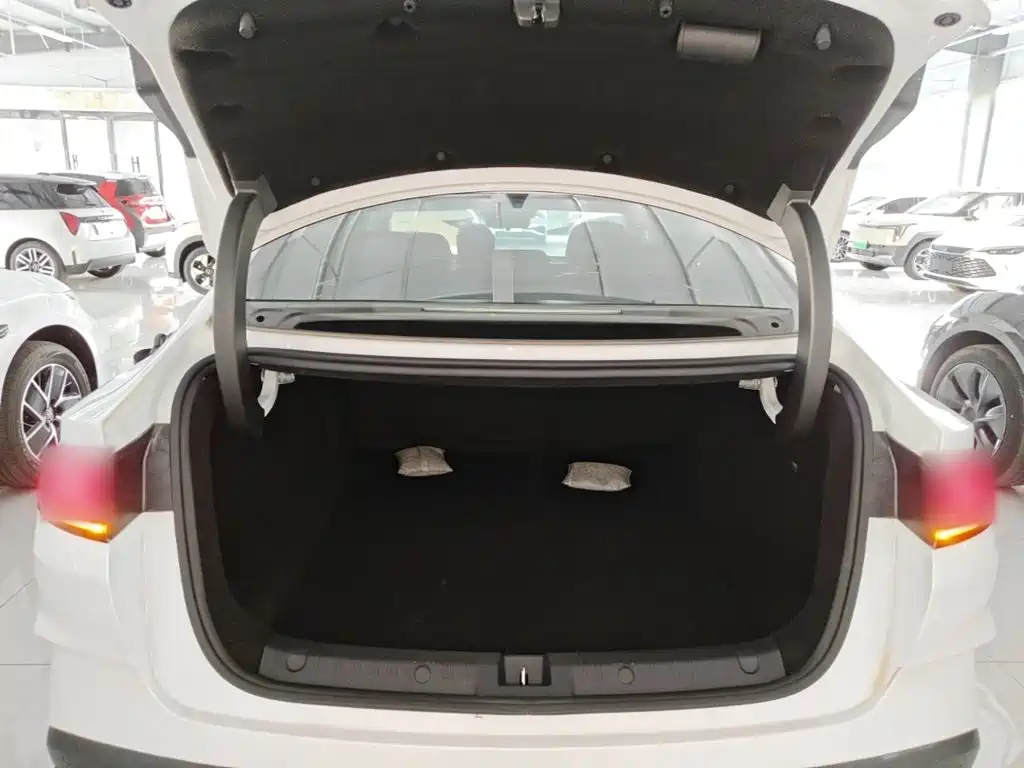 BYD Qin L — миниатюра 19