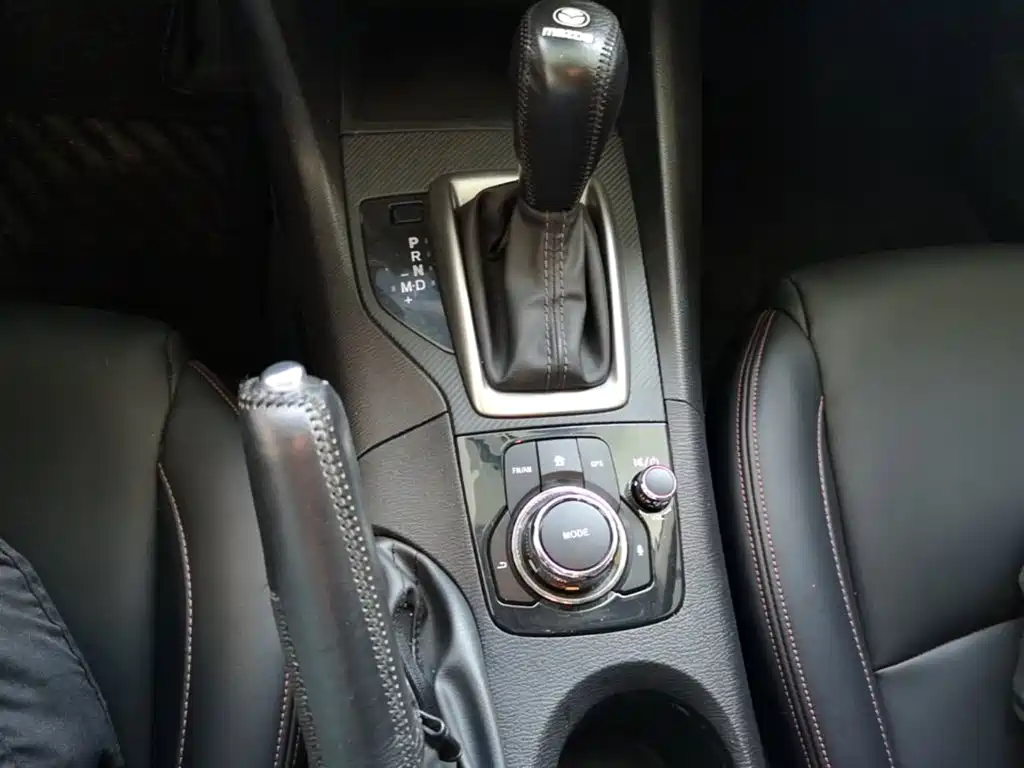 Mazda 3 Axela — миниатюра 14