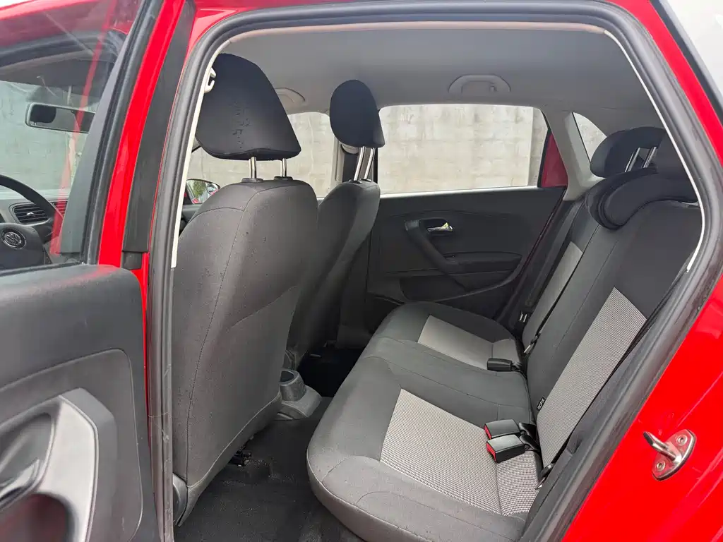 Volkswagen Polo — миниатюра 7