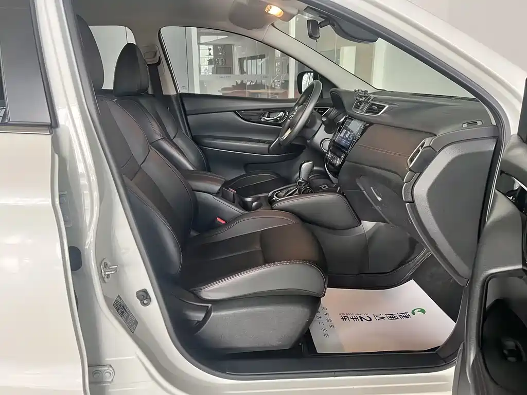 Nissan Qashqai — миниатюра 26