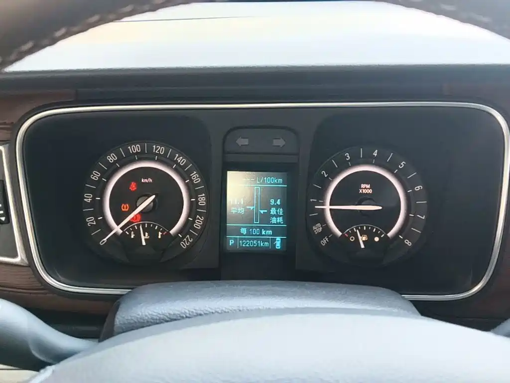 Buick GL8 — миниатюра 12