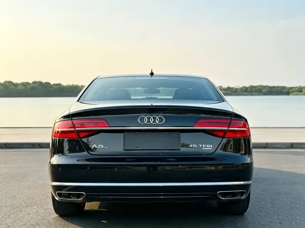 Audi A8 — миниатюра 8
