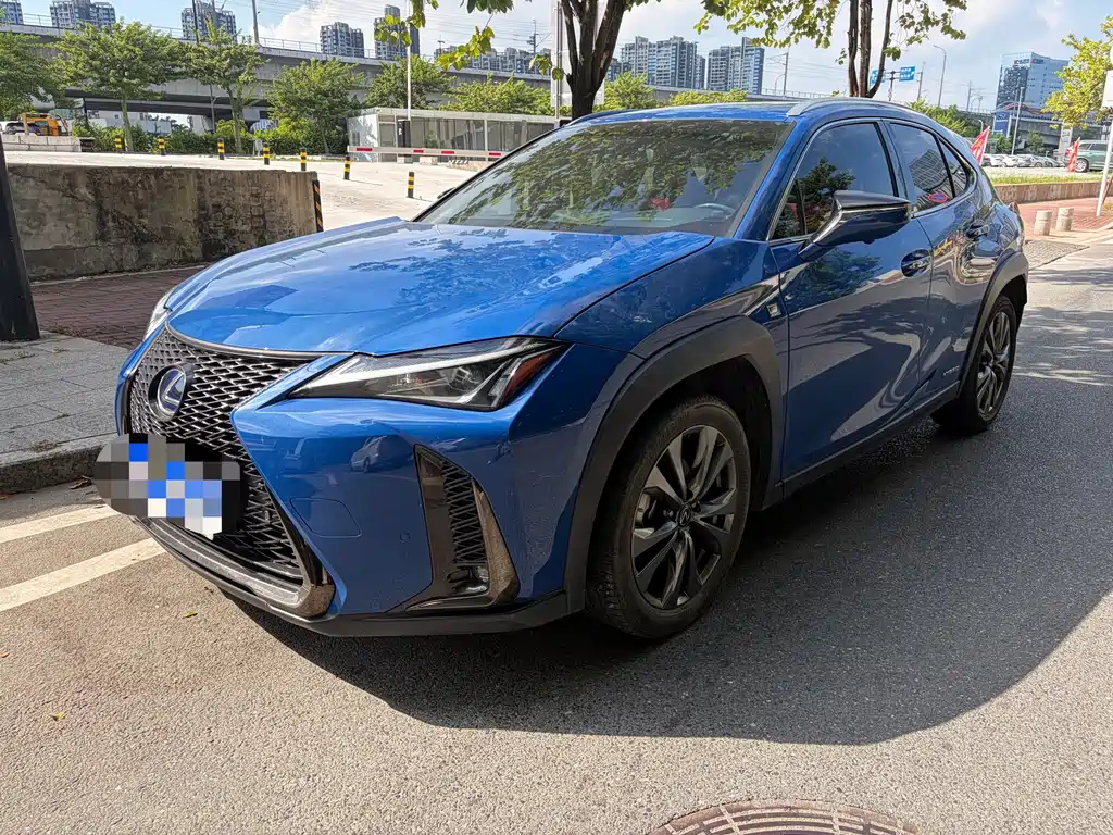 Lexus UX