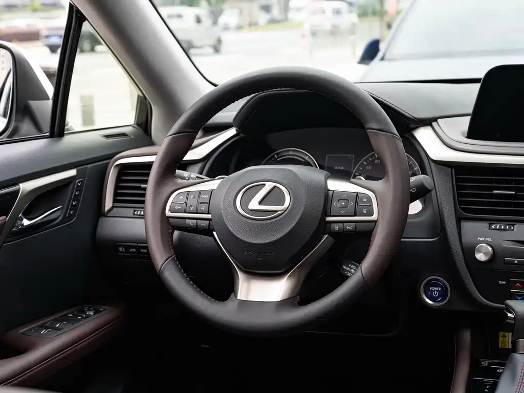 Lexus RX — миниатюра 15