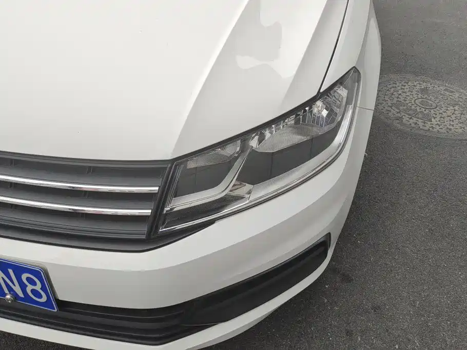 Volkswagen Santana — миниатюра 5