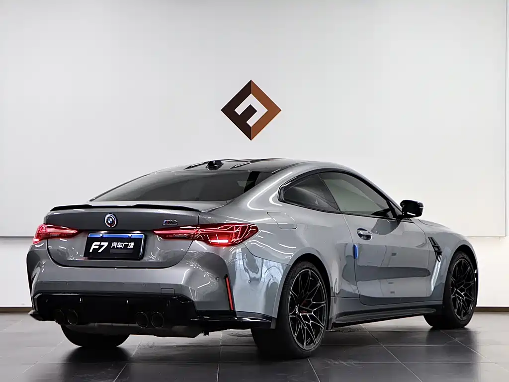 BMW M4 — миниатюра 6