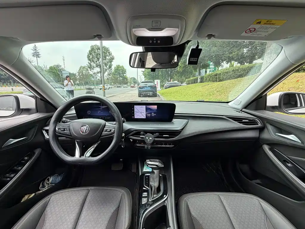 Buick Verano — миниатюра 13