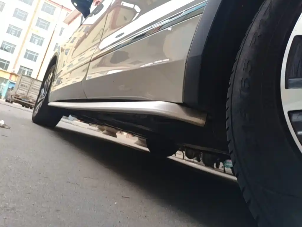 Volkswagen Tiguan L PHEV — миниатюра 22