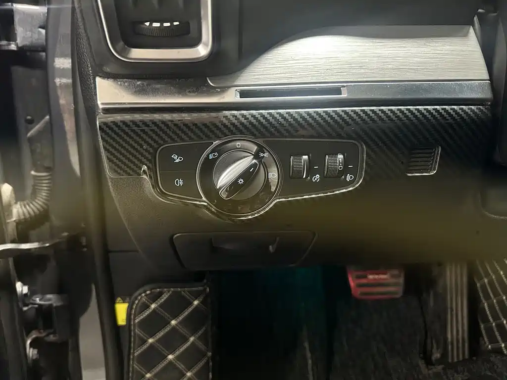 BYD Tang New Energy — миниатюра 25