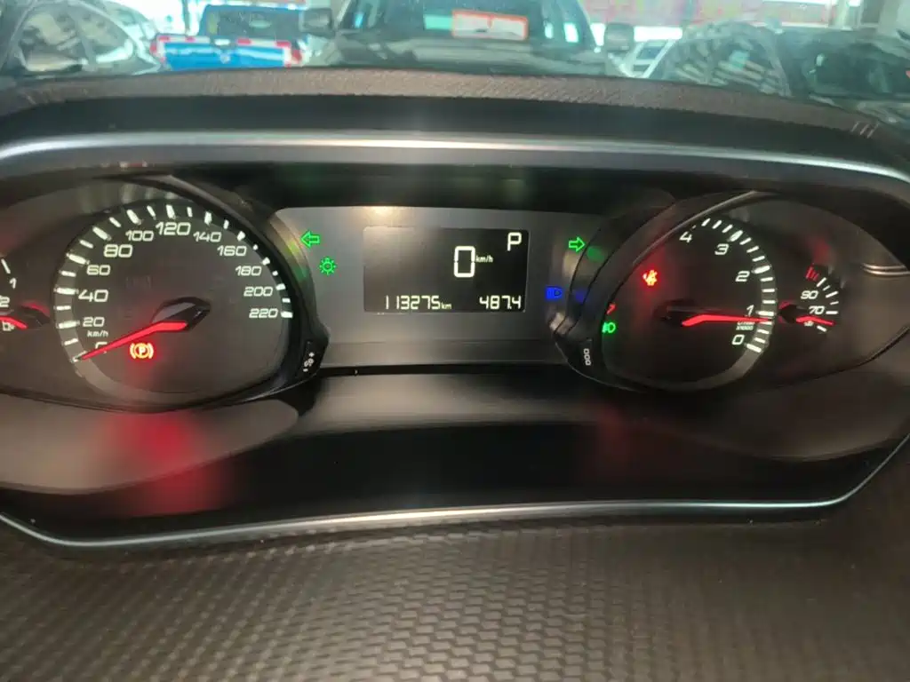 Peugeot 308 — миниатюра 12