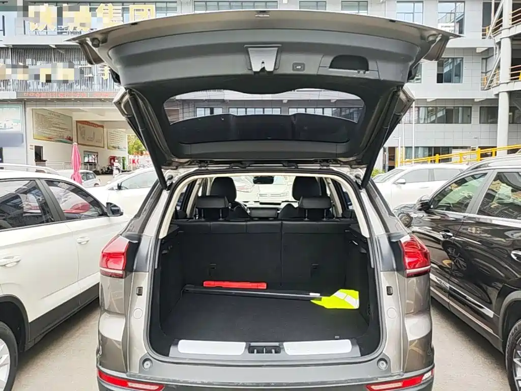 Geely Boyue — миниатюра 19