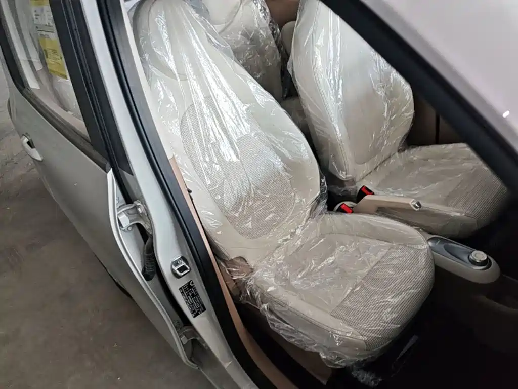 Wuling MINIEV — миниатюра 25
