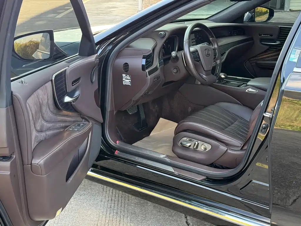 Lexus LS — фотографии объявления, Фото 7