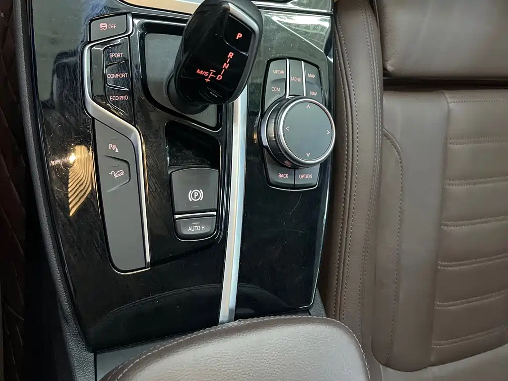BMW X3 — миниатюра 13