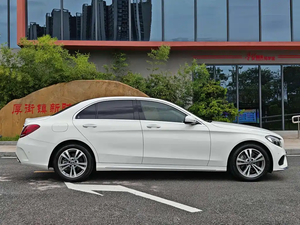 Mercedes-Benz C-Class C 2017 C 200 L Sport